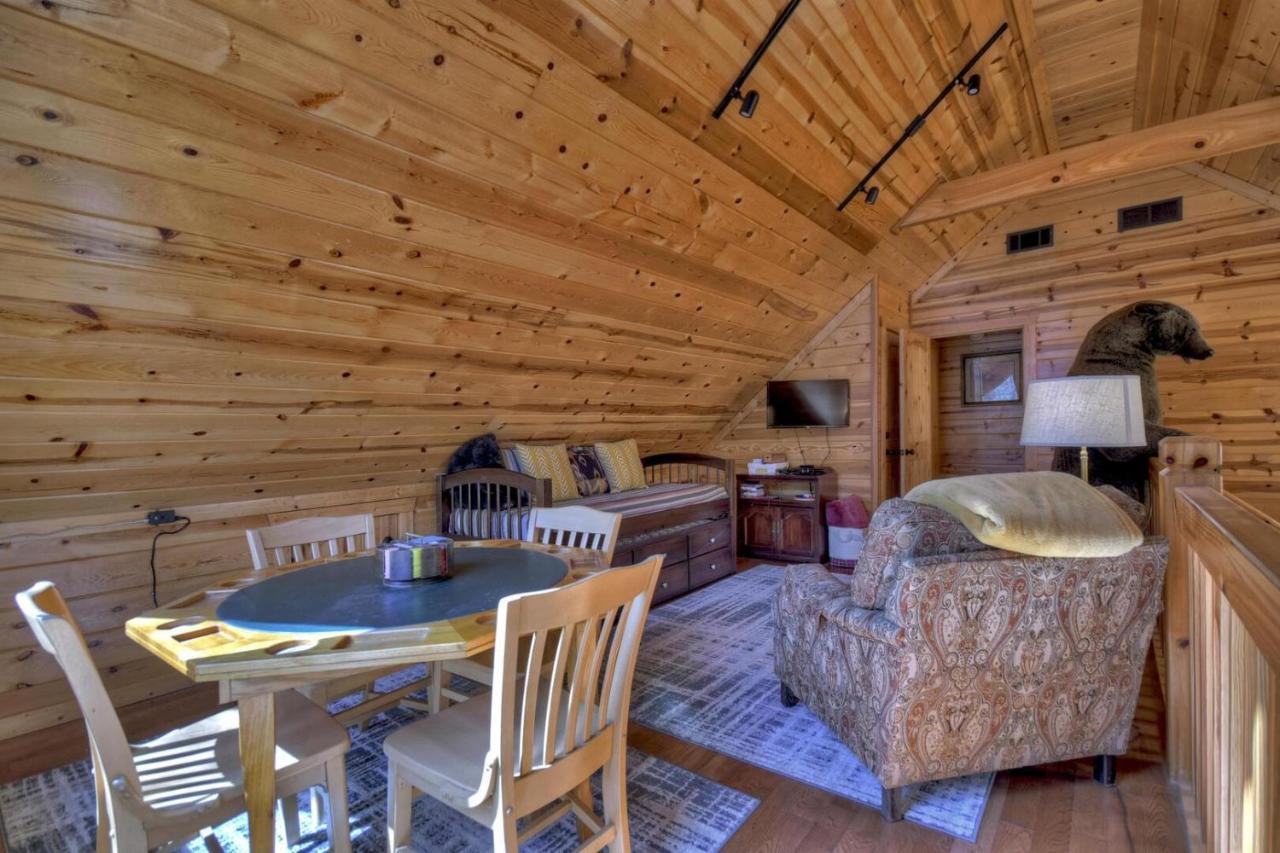 Mountain Creek Lodge Ellijay Exterior photo